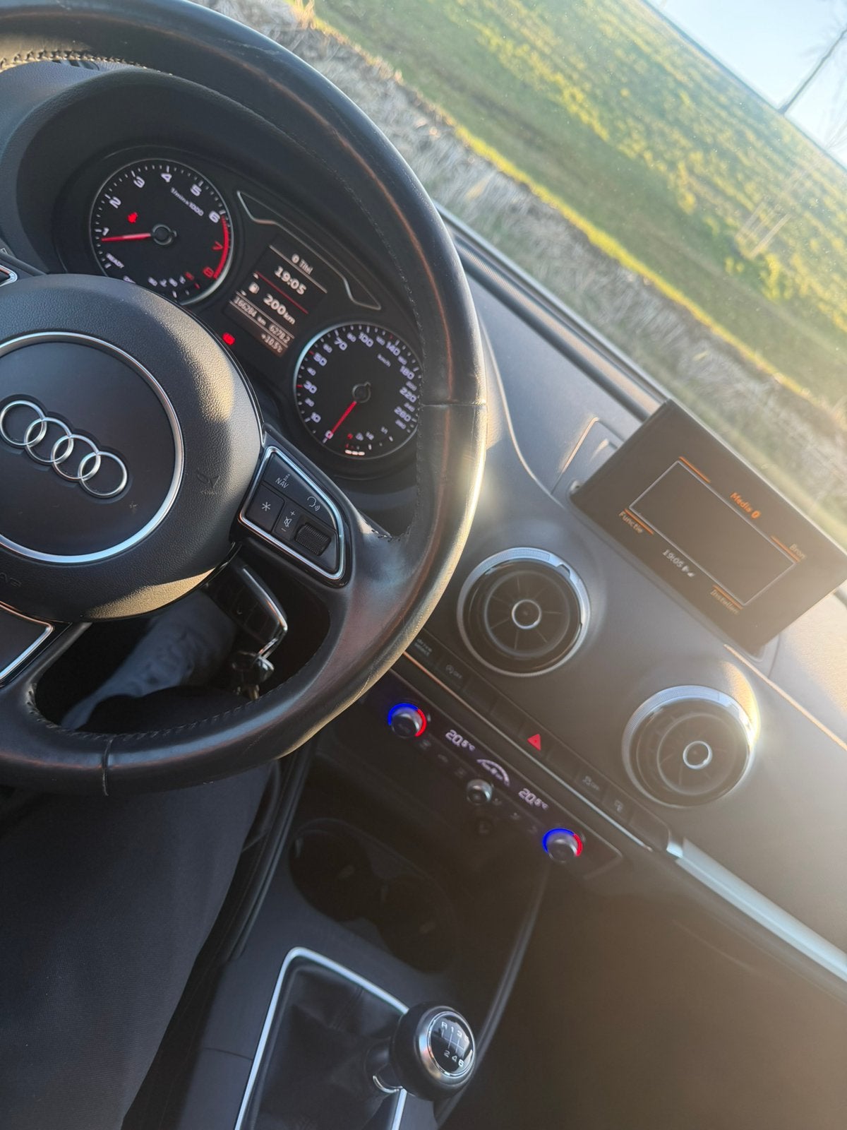 Audi A3 1.5 Tfsi 110KW COD Sedan 2015 Wit, Auto's, Audi, Voorwielaandrijving, 4 cilinders, Wit, Origineel Nederlands