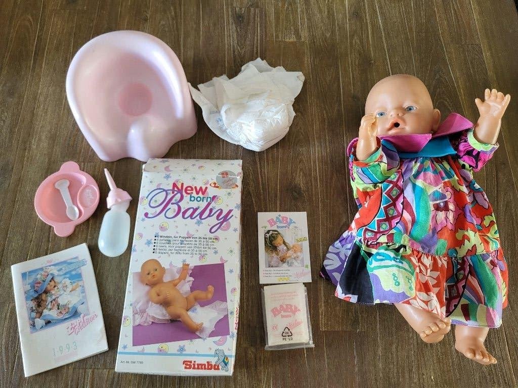 BabyBorn pop met accessoires, Ophalen of Verzenden, Zo goed als nieuw, Babypop