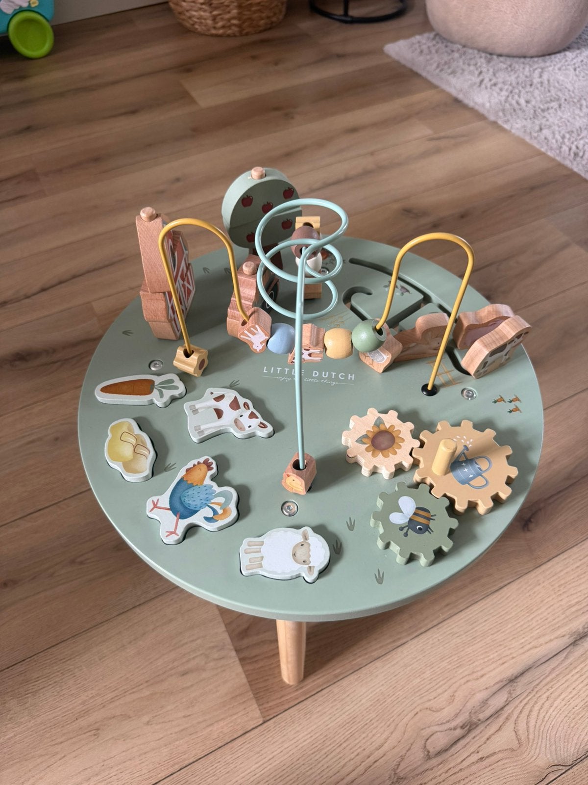 Activiteiten tafel little duch little farm, Huis en Inrichting, Woonaccessoires | Etagères, Ophalen, Zo goed als nieuw