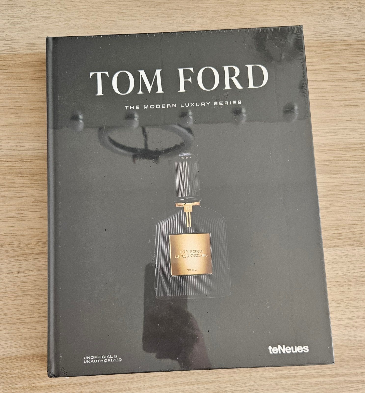 NIEUW TOM FORD Boek in verpakking, Ophalen