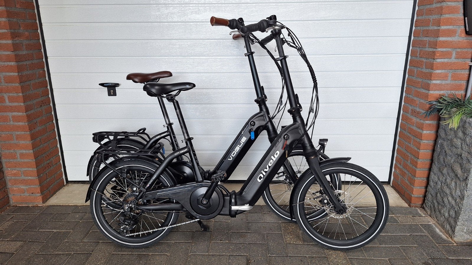 set Vogue City Smart opvouwbare e-bike (2 stuks), 20 inch of meer, Versnellingen, Zo goed als nieuw, Totaal opvouwbaar