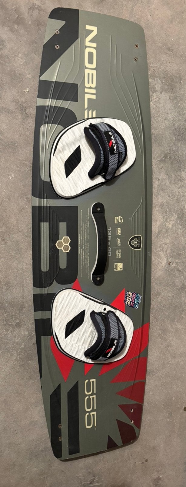Nobile 555 135x40 + bindings, Ophalen, Gebruikt, Twintip, Kiteboard