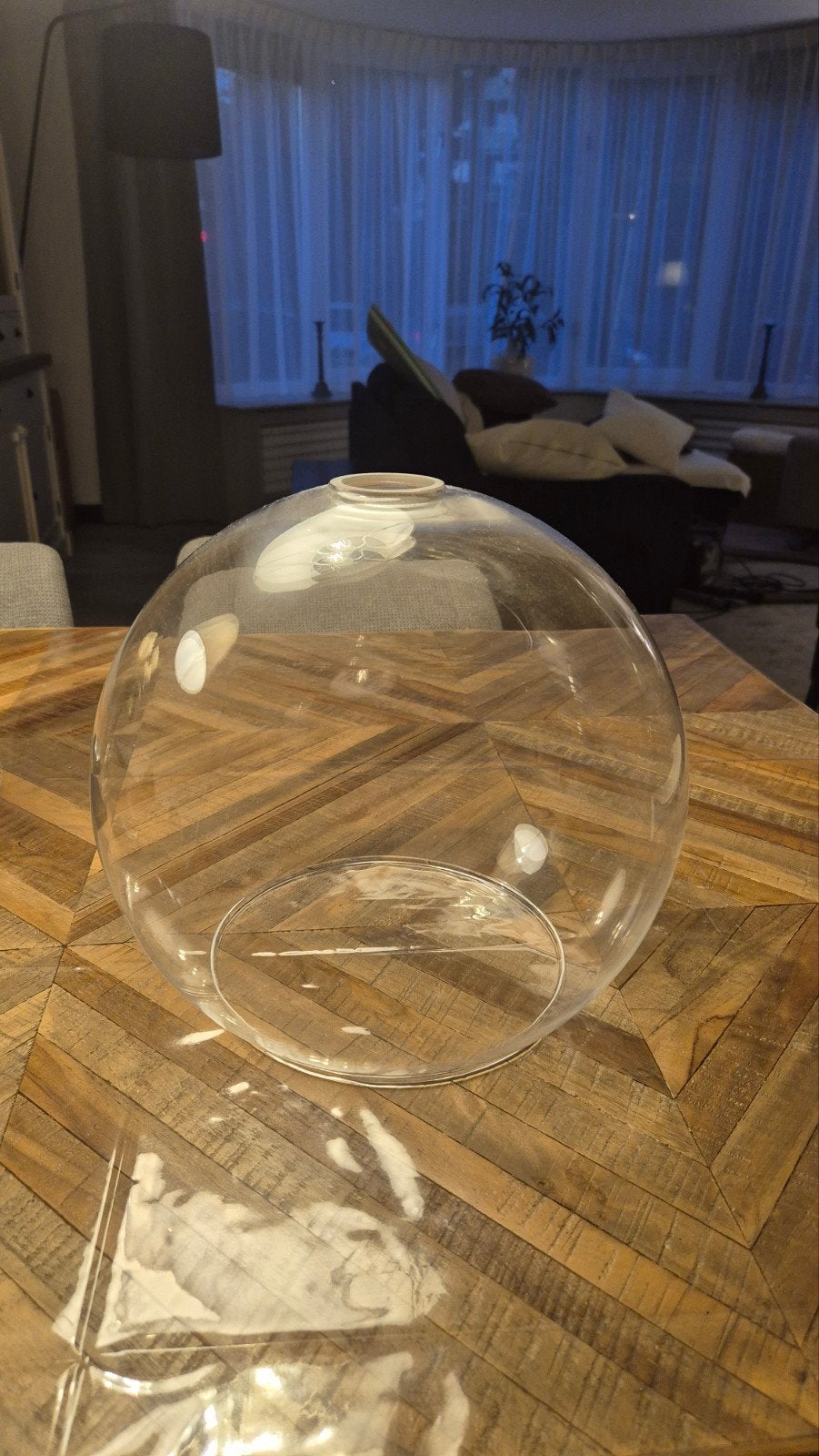 Glazen lamp Ikea, Ophalen
