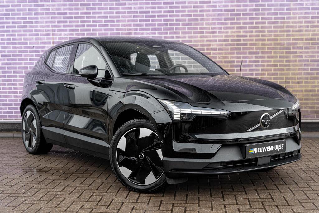 Volvo EX30 Single Motor Extended Range Ultra 69 kWh | Adapti, Achterwielaandrijving, Gebruikt, Leder en Stof, Zwart