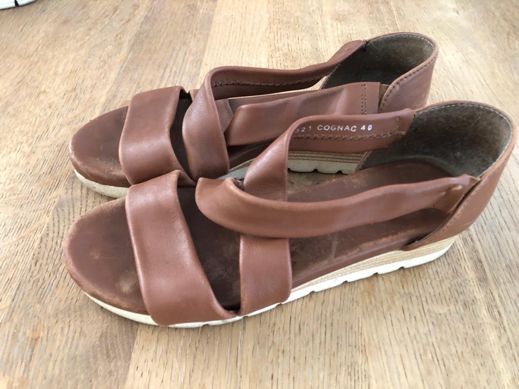Cognac bruine sandalen maat 40, Ophalen of Verzenden, Gedragen, Bruin, Sandalen of Muiltjes