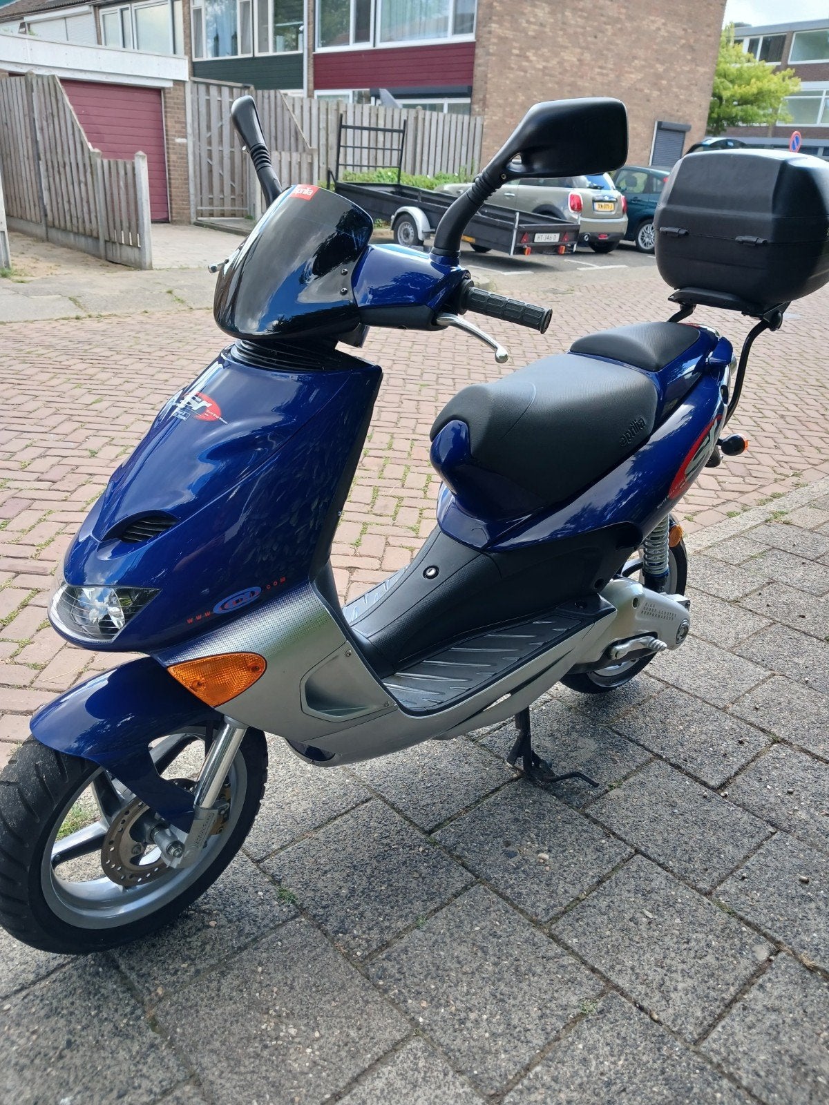 🌟 aprilia sr www 50cc 2t NIEUWSTAAT, Fietsen en Brommers, Scooters | Aprilia, Tweetakt, Maximaal 45 km/u, SR 50, Ophalen of Verzenden