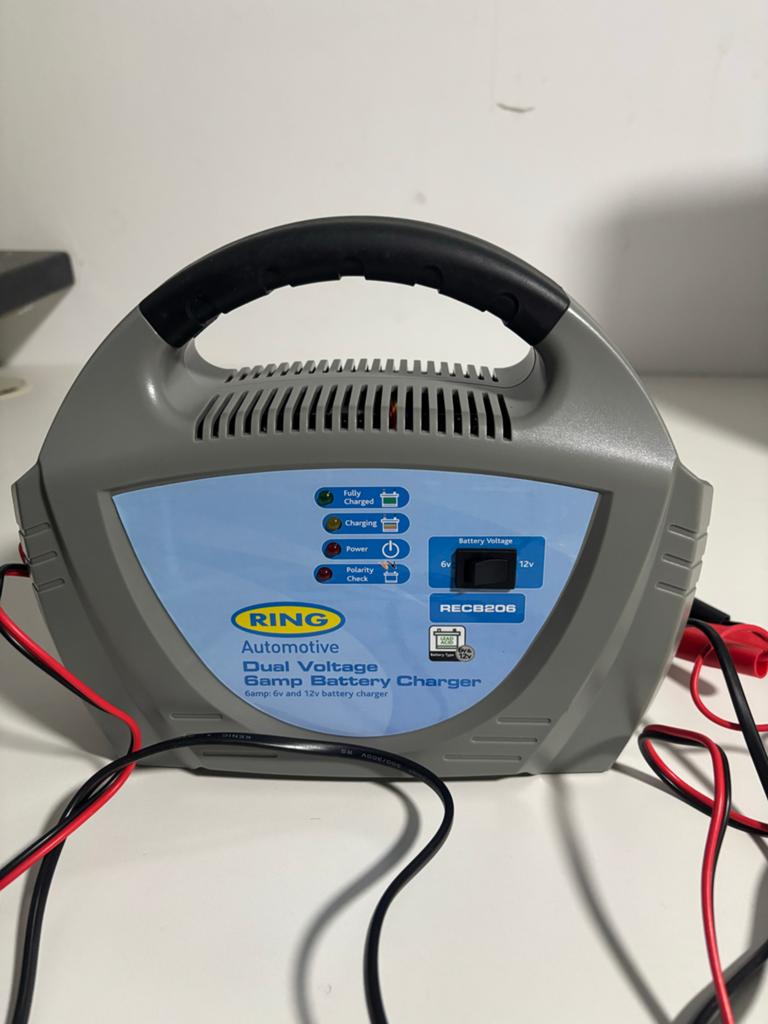 Ring acculader 6V/12V voor auto, scooter en motor, Ophalen of Verzenden, Gebruikt, Universele onderdelen
