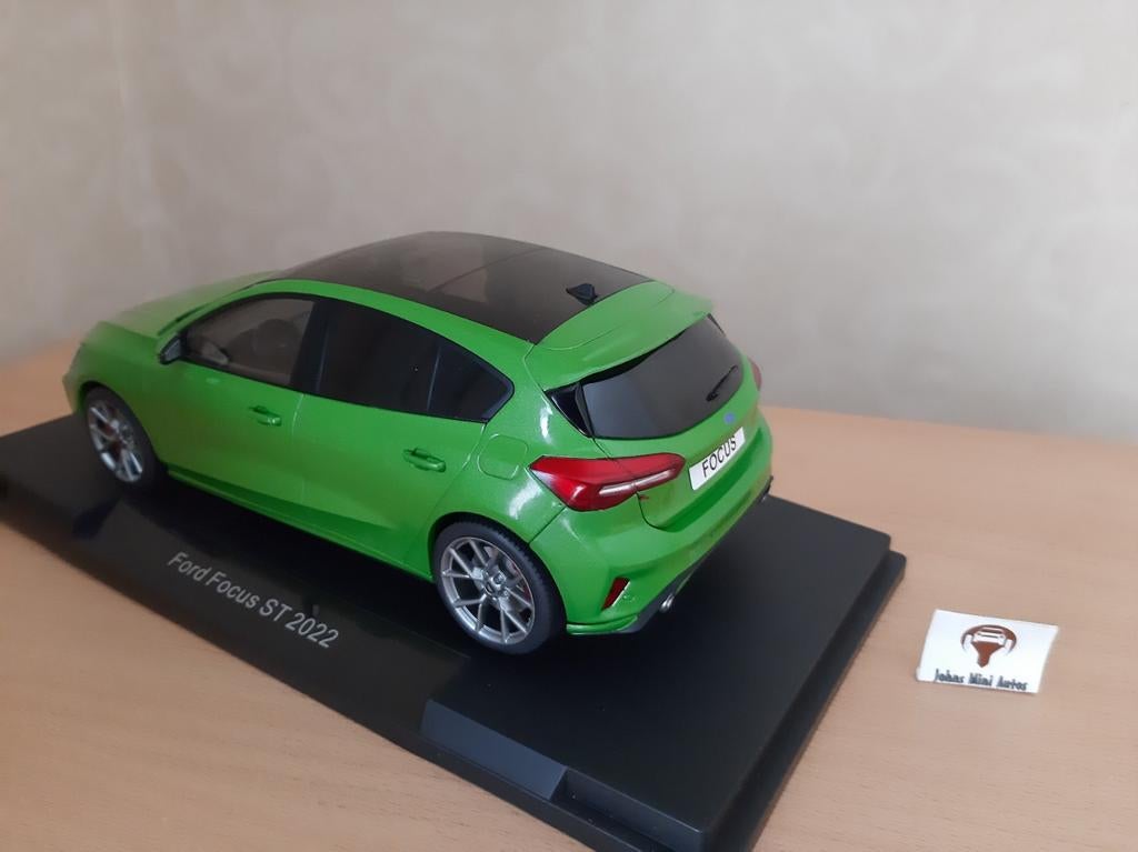 Ford Focus ST 2022 Groen van MCG 1:18, Hobby en Vrije tijd, Modelauto's | 1:18, Overige merken, MCG, Auto, Nieuw