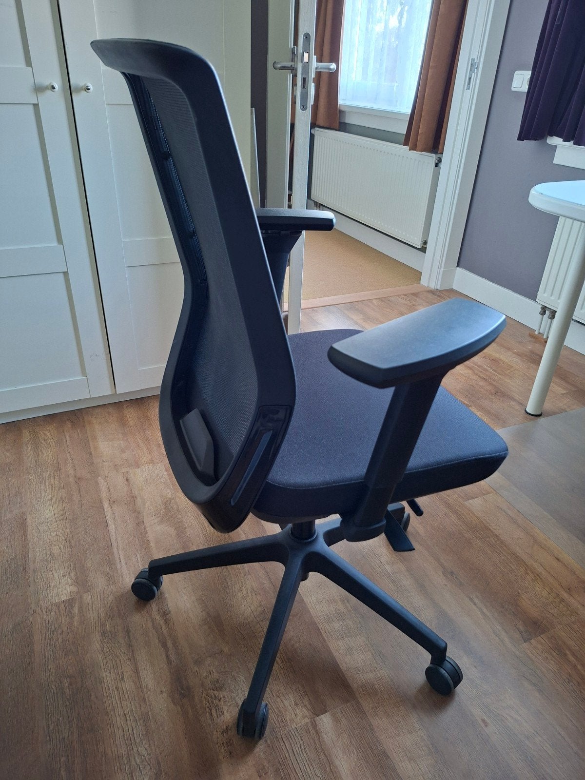ergonomische bureaustoel, Huis en Inrichting, Ophalen, Zo goed als nieuw, Zwart