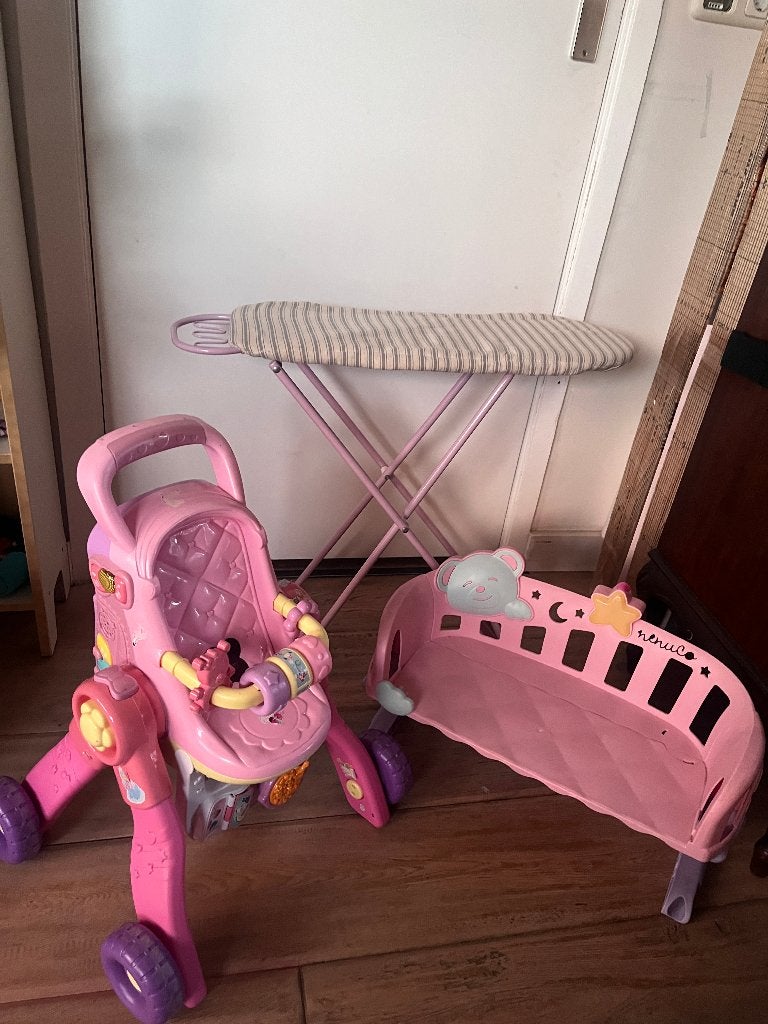 Kinderspeelgoed: buggy, strijkplank en bankje, Kinderen en Baby's, Ophalen, Gebruikt, Jongen of Meisje