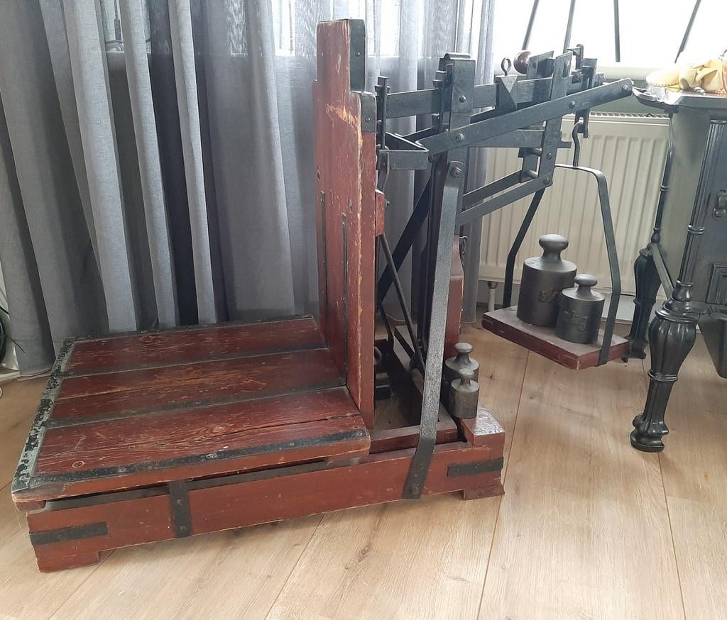 Antieke Weegschaal met Gewichten - Decoratief, Ophalen of Verzenden