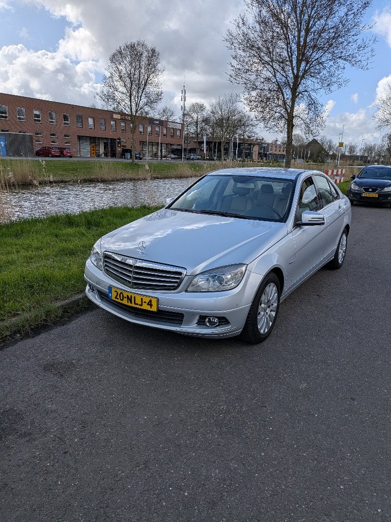 Mercedes-Benz C-Klasse 1.8 C180 CGI Sedan 2010 Grijs, 1385 kg, 1800 kg, Beige, 1796 cc