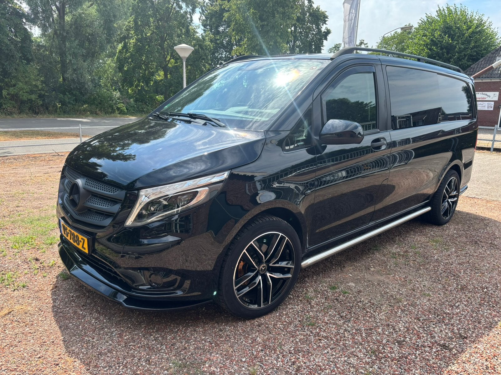 Mercedes-Benz Vito 1.6 CDI 84KW 2016 dubbele cabine , marge, Voorwielaandrijving, Stof, Zwart, 4 cilinders