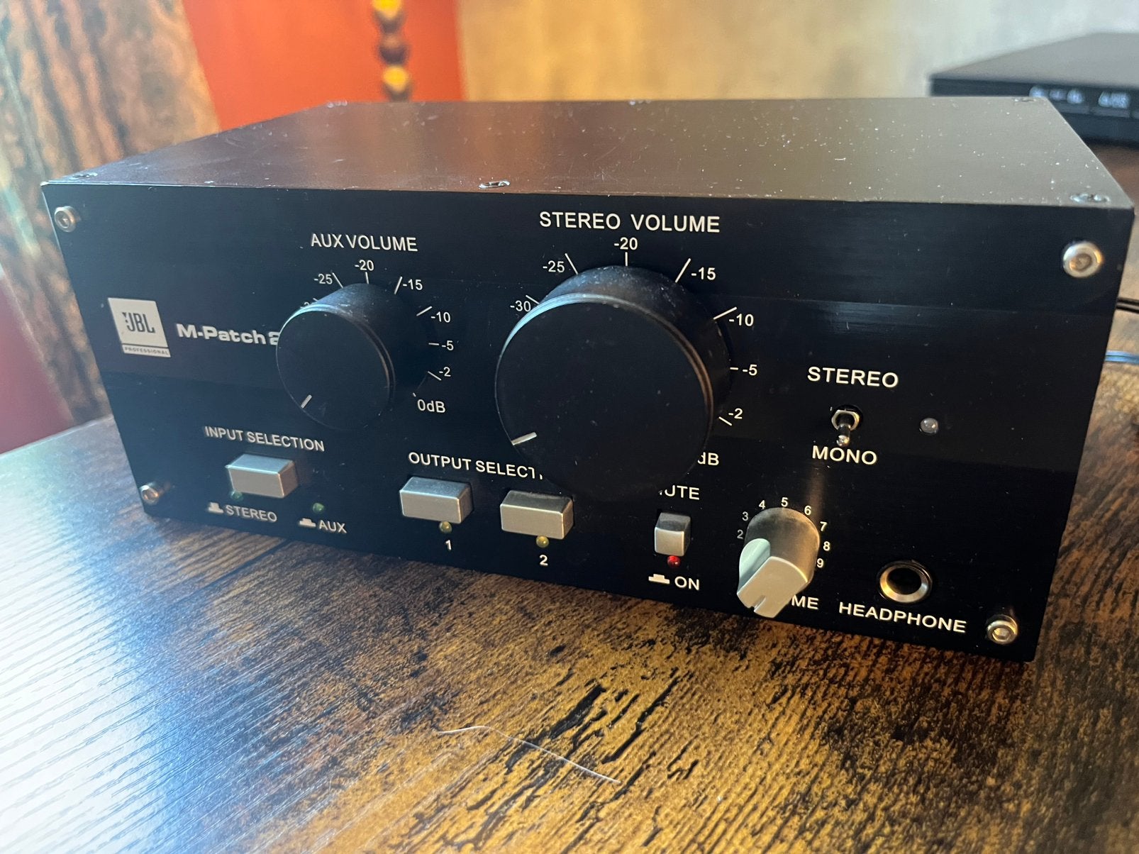 JBL M-Patch 2 monitor controlle, Muziek en Instrumenten, Ophalen of Verzenden, Zo goed als nieuw, Minder dan 5 kanalen