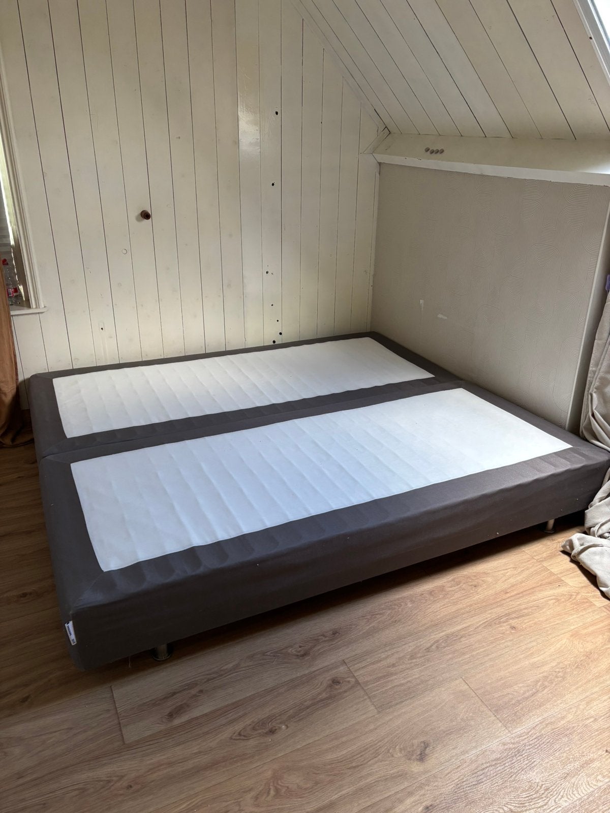 Gratis bed, eenpersoons boxspring, Ophalen, 90 cm, Eenpersoons, Zo goed als nieuw