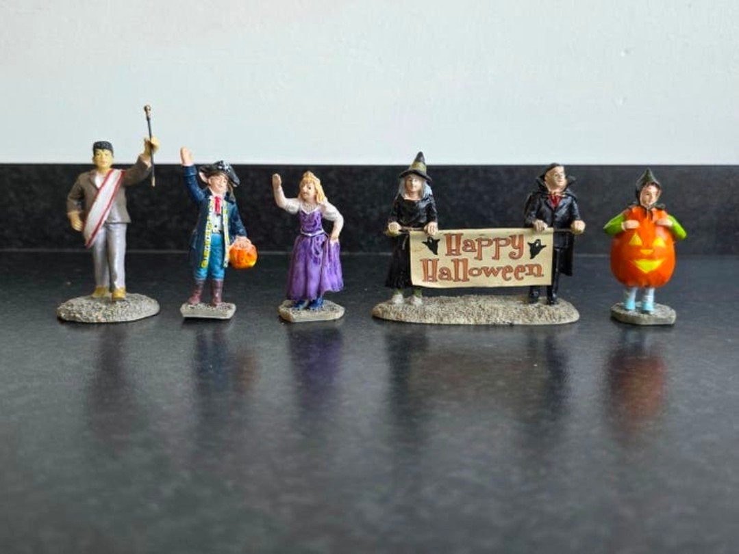 Lemax Spooky Town Parade Banner set van 5 Halloween carnival, Ophalen, Zo goed als nieuw