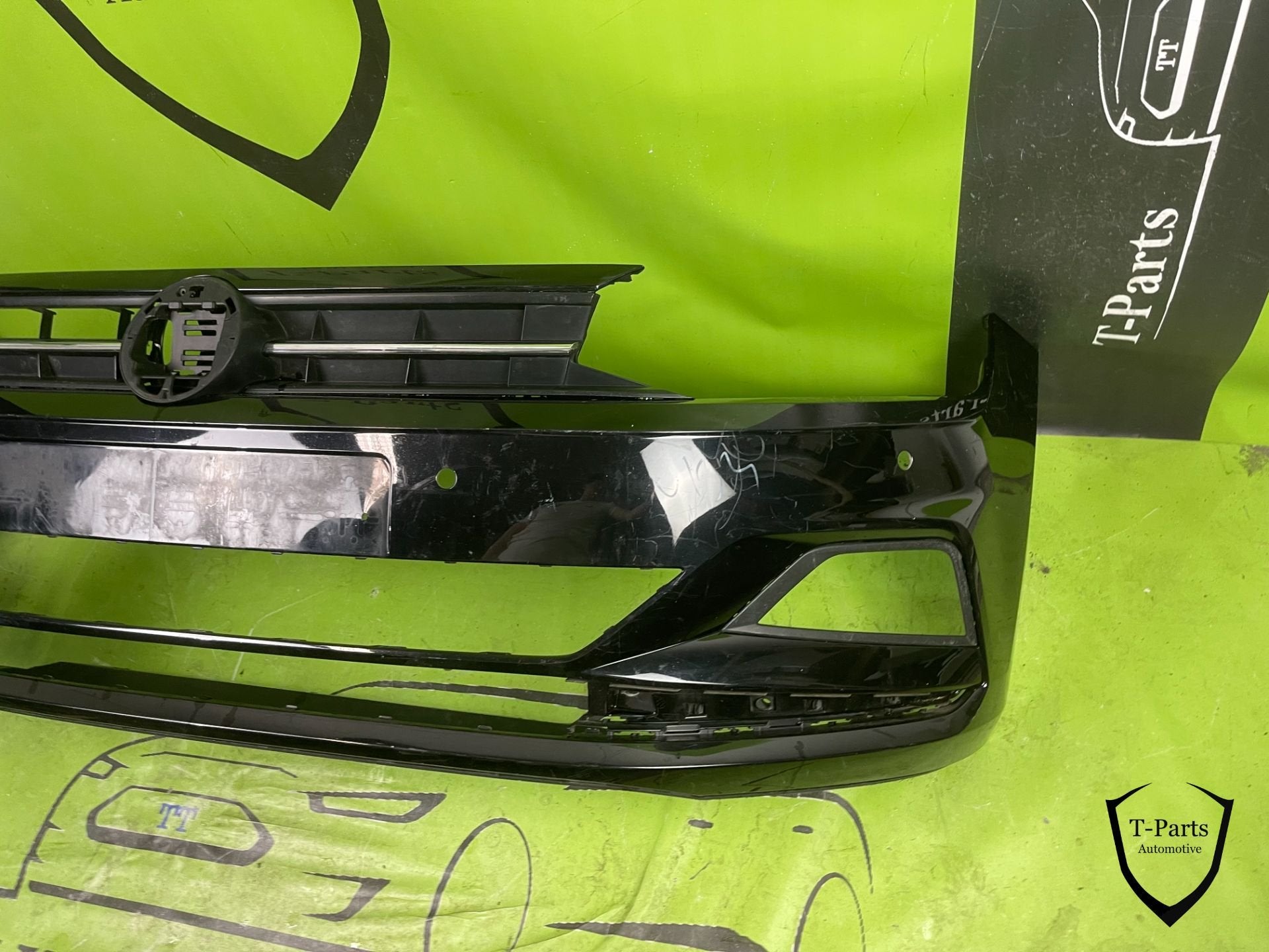 volkswagen polo 2G voorbumper bumper grille rooster, Info@fabrikant.eu, Volkswagen, Ophalen of Verzenden, Bumper
