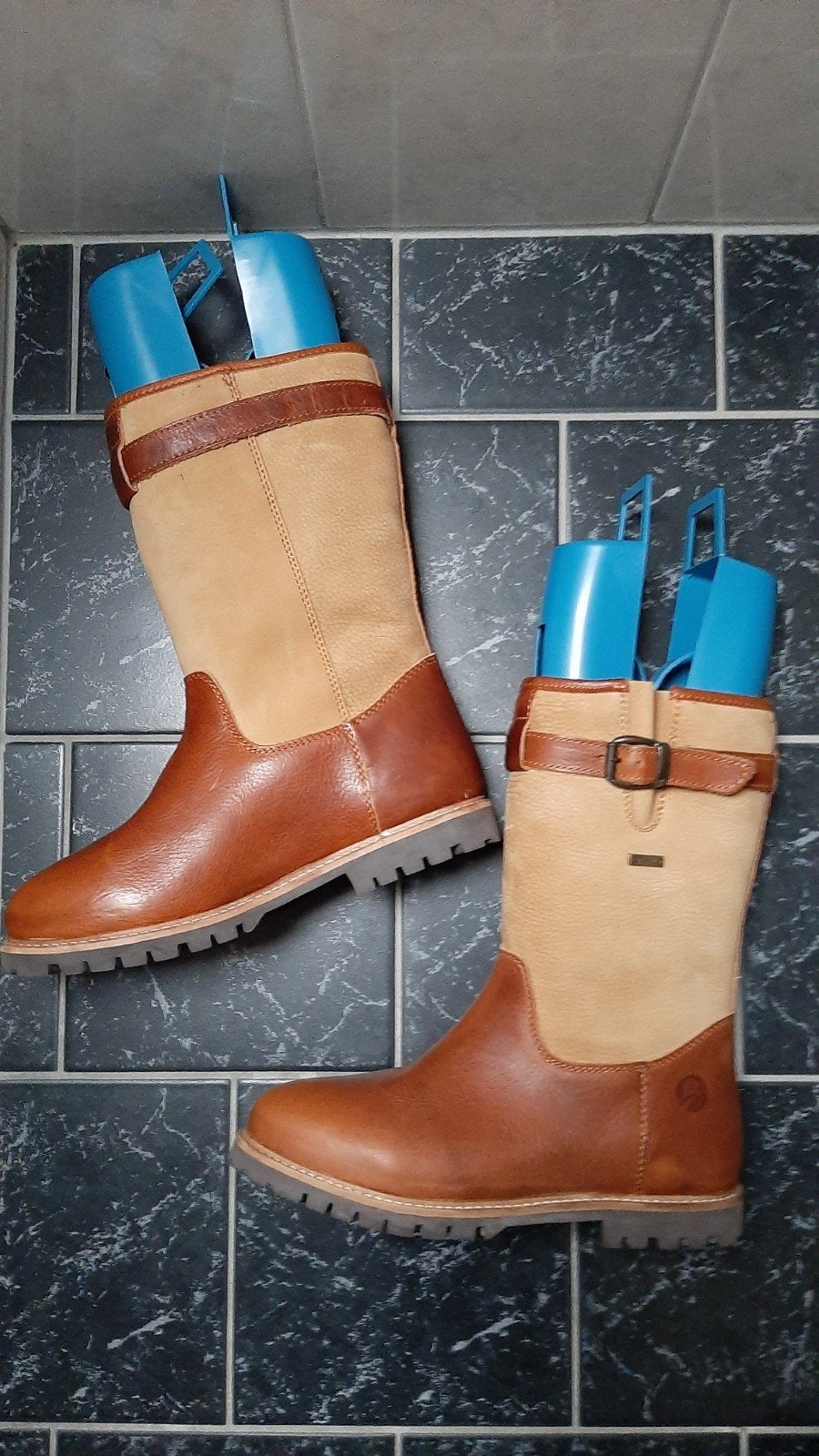 NIEUWE COGNAC BRUINE LEREN TRAVELIN' OUTDOOR LAARZEN MAAT 40, Nieuw, Ophalen of Verzenden, Laarzen, TRAVELIN'