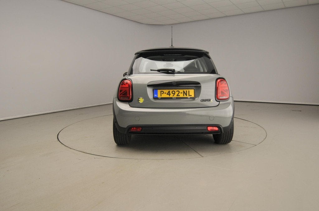 MINI 3-deurs Electric | LED | Navigatie | Sportstoelen| Clim, Auto's, Mini, 12 maanden, 4 stoelen, Leder en Stof, Mini Electric
