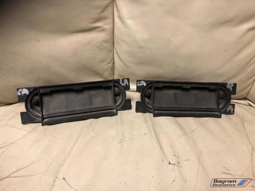 Bmw E30 lucht rooster kapjes achter zij ventilatie 3-serie, Gebruikt, -, -, Ophalen of Verzenden
