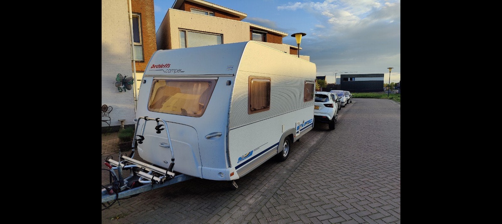 Dethleffs 430 DB,Dorema Air tent, luifel, zijtent, fietsrek, Treinzit, Particulier, Dethleffs, 750 - 1000 kg