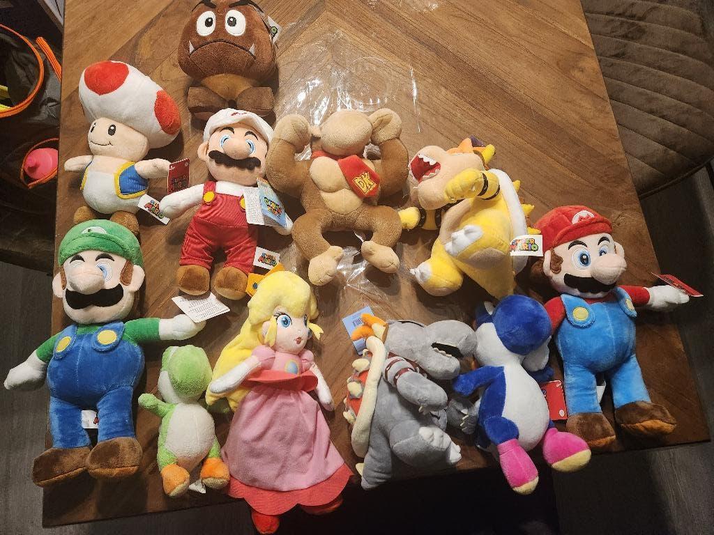11 mario knuffels, Kinderen en Baby's, Speelgoed | Knuffels en Pluche, Overige typen, Ophalen of Verzenden, Zo goed als nieuw