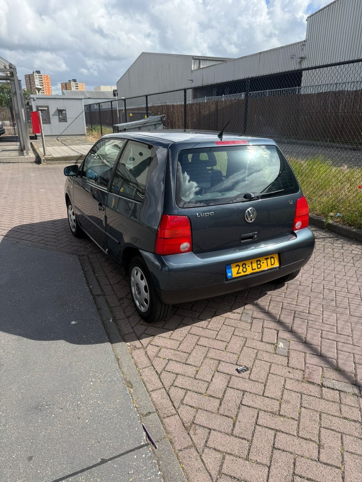 Volkswagen Lupo 1.4 55KW AUT 2002 Blauw, Auto's, Volkswagen, Particulier, Lupo, Airbags, Airconditioning, LED dagrijverlichting
