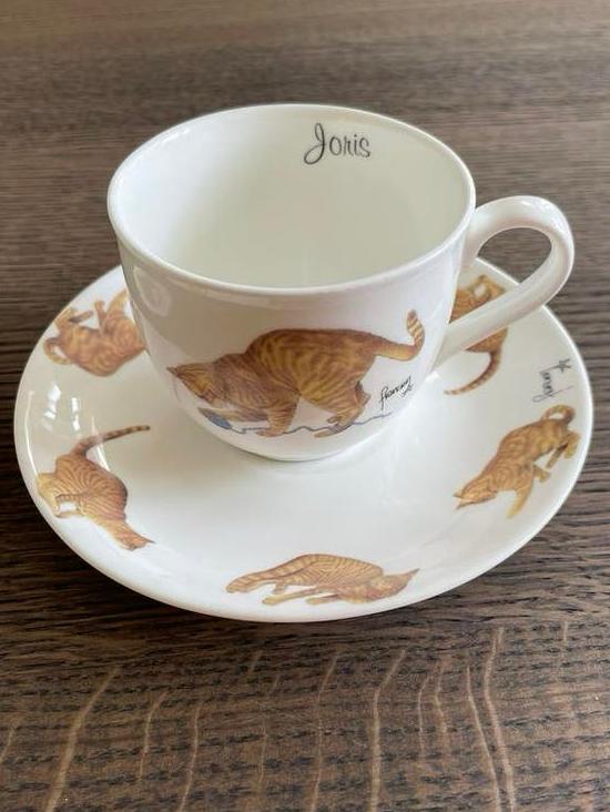 Kopje Francien Joris en melkkannetje, Gebruikt, Ophalen of Verzenden, Overige stijlen, Kop(pen) en/of Schotel(s)