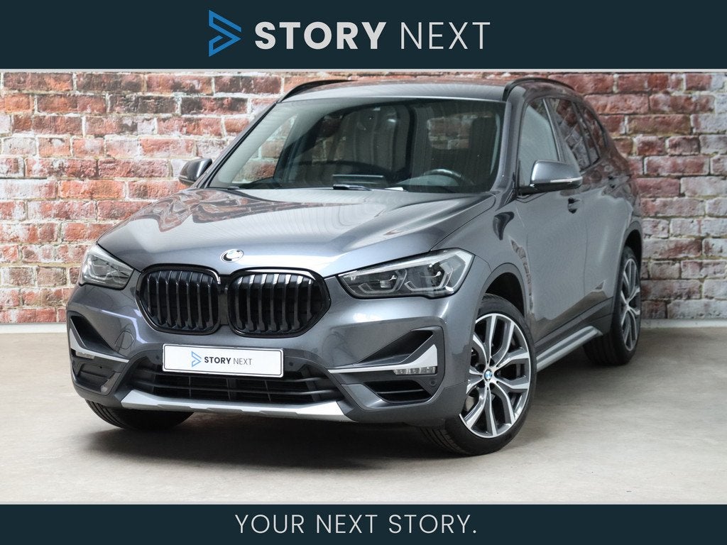BMW X1 sDrive20i High Executive xLine Automaat / Navigatiesy