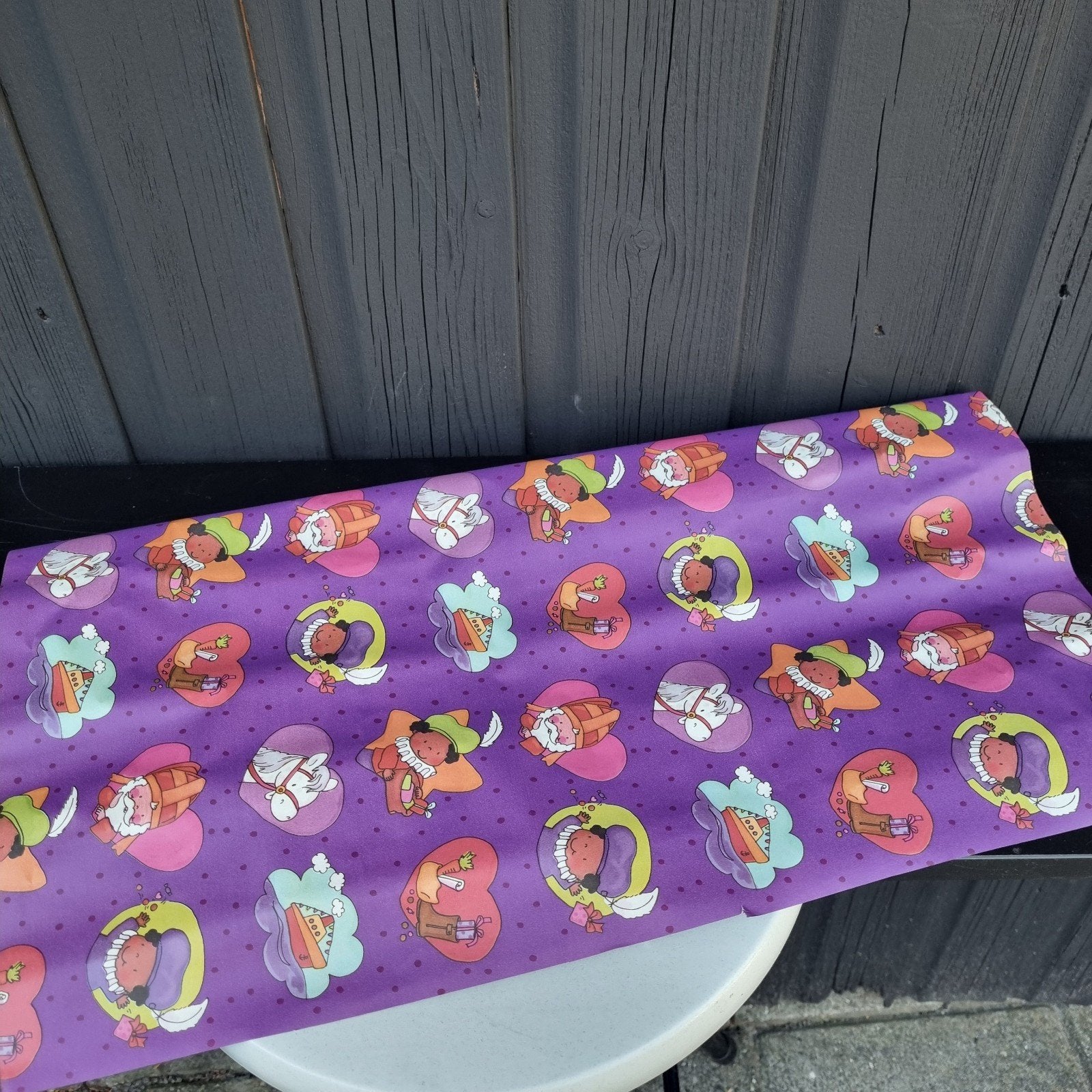 Sinterklaaspapier rol zwarte pieten nostalgisch traditioneel, Verzenden, Zo goed als nieuw, Sqoreboutique@gmail.com, Sqore Boutique