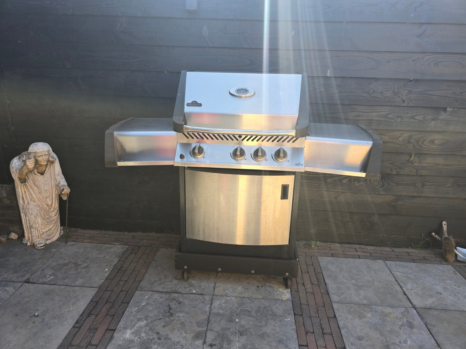 Napoleon BBQ - Zeer goed onderhouden gasbarbecue, Tuin en Terras, Gasbarbecues, Ophalen, Zo goed als nieuw, Napoleon