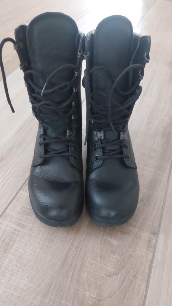 Bata KL M90 legerkisten zwart, Ophalen of Verzenden, Zo goed als nieuw, Zwart, Sneakers of Gympen