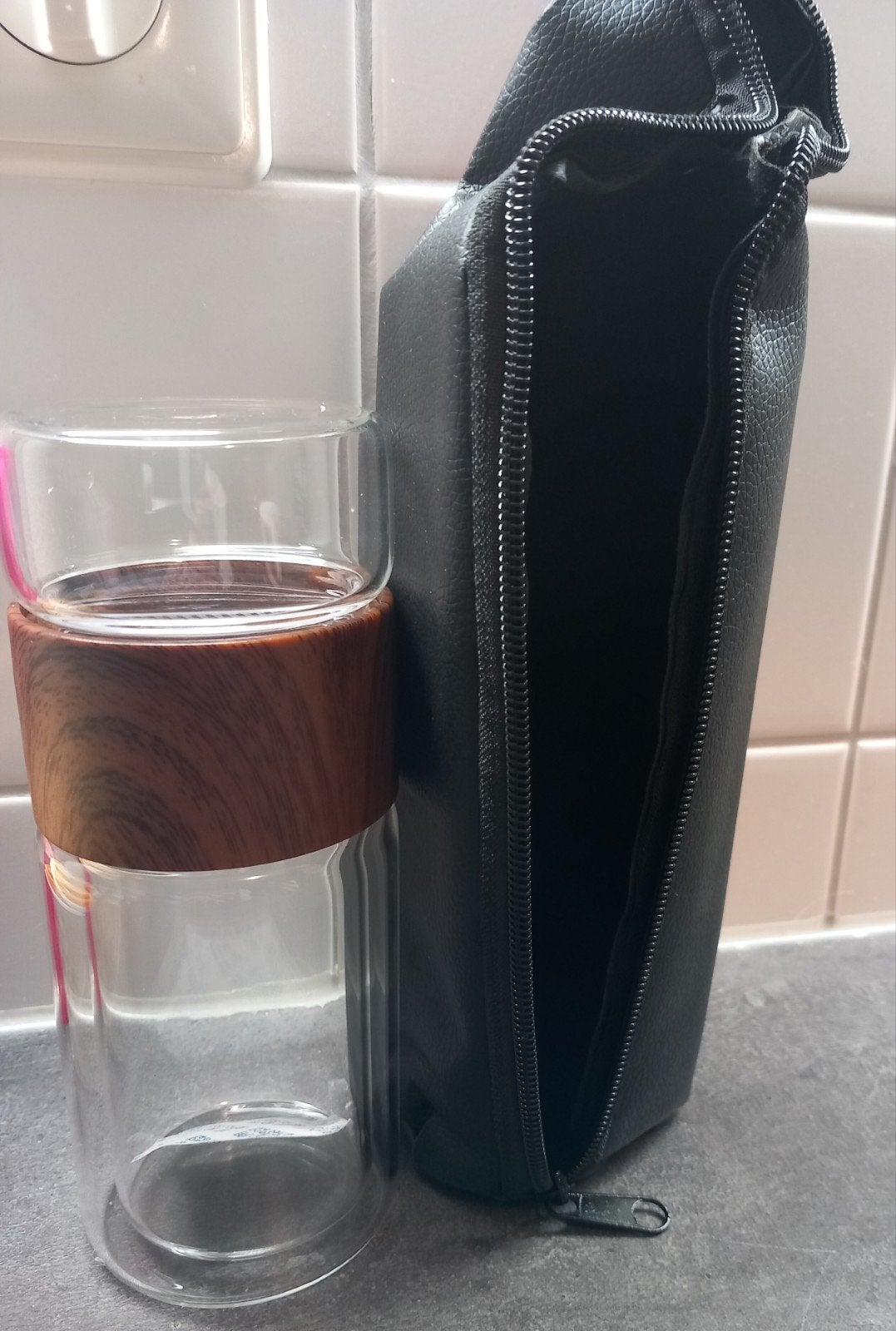 Dubbelwandig theeglas met filter en hoes, Nieuw, Ophalen of Verzenden, Zwart, Glas