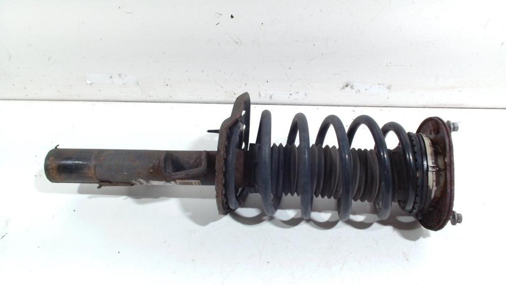 Veerpoot links voor Volvo S80, Onderdelen@venauto.nl, Van der Ven Autorecycling B.V., Gebruikt, Ettenseweg 76, 4706 PB Roosendaal, The Netherlands