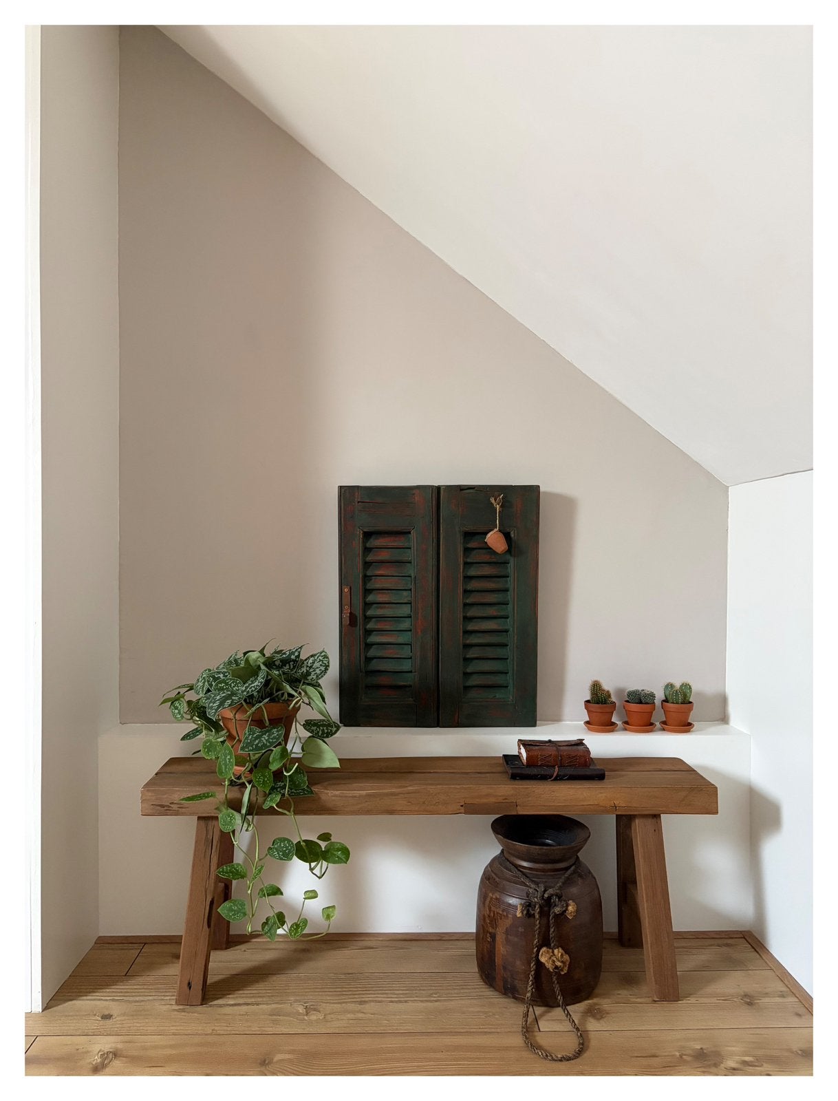 Authentieke houten luiken | Origineel ijzerbeslag, Ophalen of Verzenden, Gebruikt, Hout