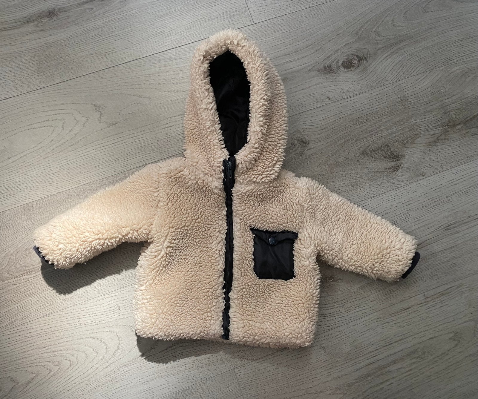 HEMA teddy jas met capuchon maat 74 | Unisex |, Kinderen en Baby's, Babykleding | Maat 74, Zo goed als nieuw, Jongetje of Meisje