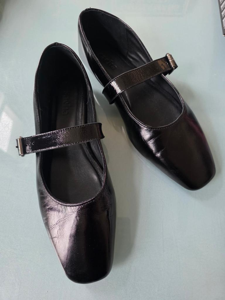 Sacha zwarte leren ballerina's / Mary Janes met gesp (41), Ophalen of Verzenden, Zo goed als nieuw, Zwart