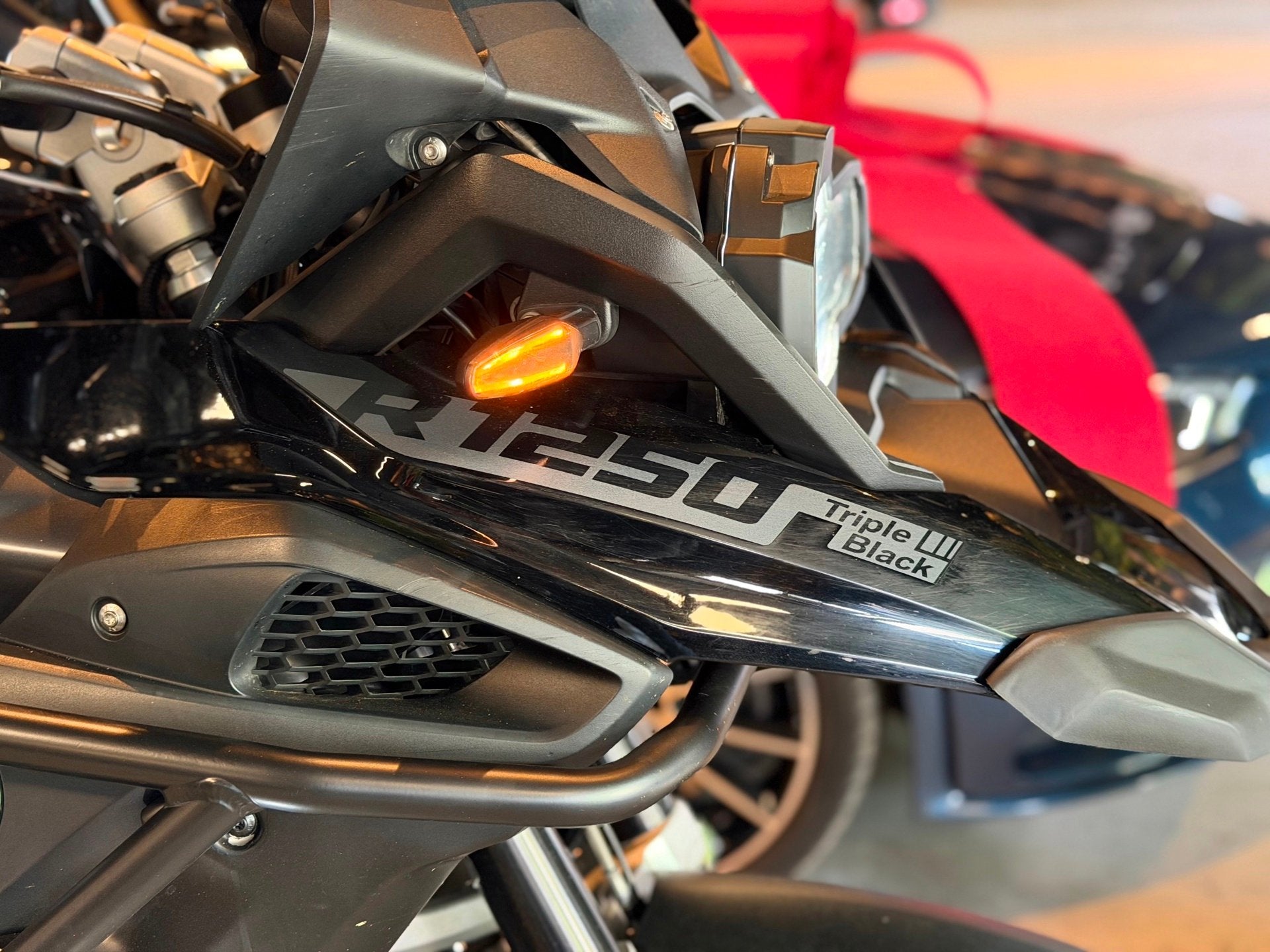 BMW All-Road R 1250 GS Tripple black|Akra|Bomvol|Nieuw Onder, Motoren, Motoren | BMW, 1254 cc, Bedrijf, Handvatverwarming, Meer dan 35 kW