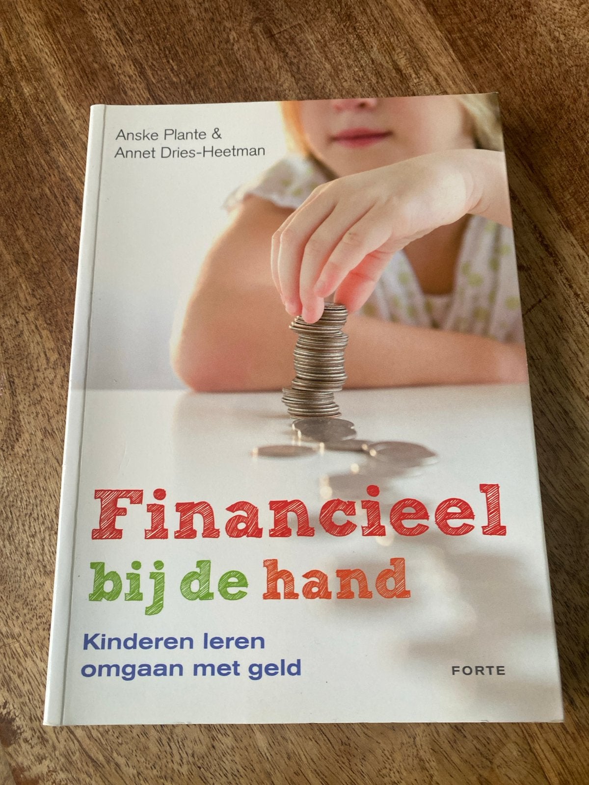 Financieel bij de hand: Kinderen leren omgaan met geld, Ophalen of Verzenden, Zo goed als nieuw, 6 tot 12 maanden