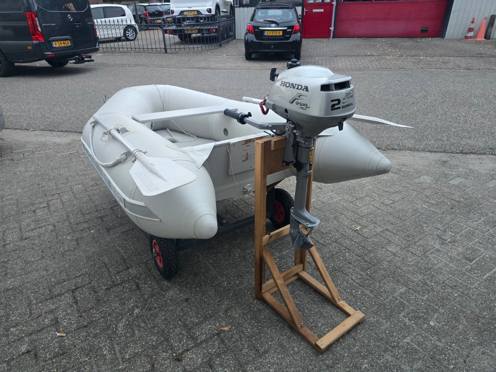 Foto 6 van Quicksilver 230 rubberboot met Honda 2pk buitenboordmotor