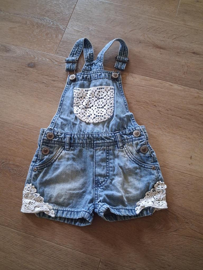 Leuke Dopodopo spijker tuinbroek short, Broek, Meisje, Ophalen of Verzenden, Zo goed als nieuw