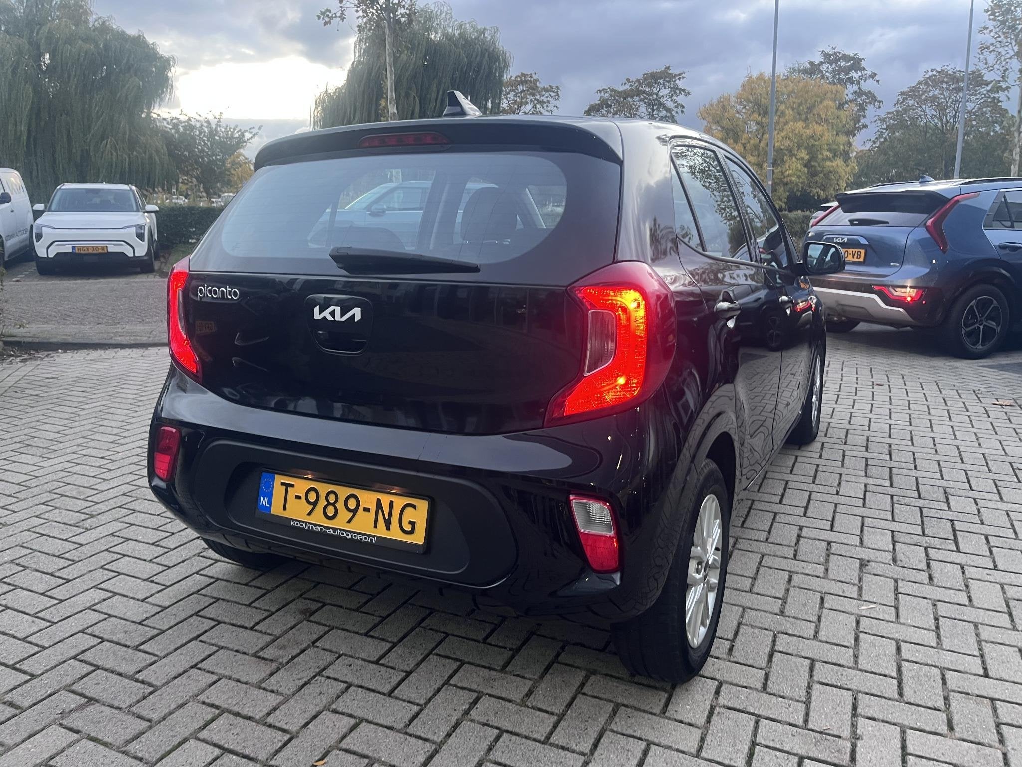 Kia Picanto 1.0 DPi DynamicLine cruise control,LM velgen,Nie, Auto's, Stof, Gebruikt, 4 stoelen, Zwart