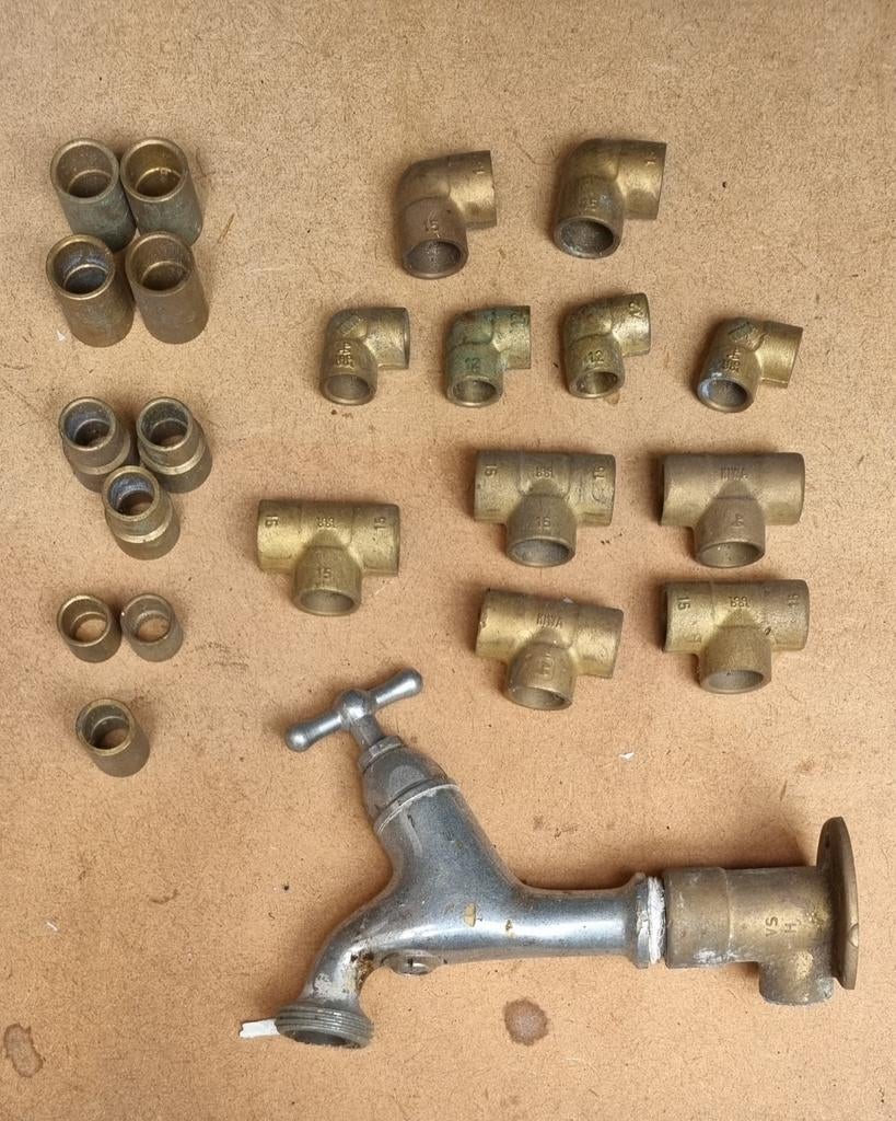 Diverse koperen soldeerfittingen en kraan voor drinkwater, Overige materialen, Gebruikt, Minder dan 20 mm, Overige typen