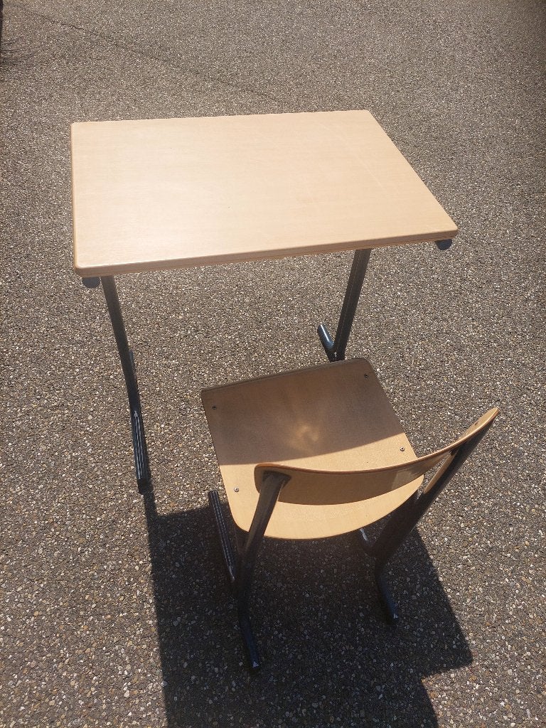 8 schoolbankjes, Ophalen, Zo goed als nieuw, Stoel(en)