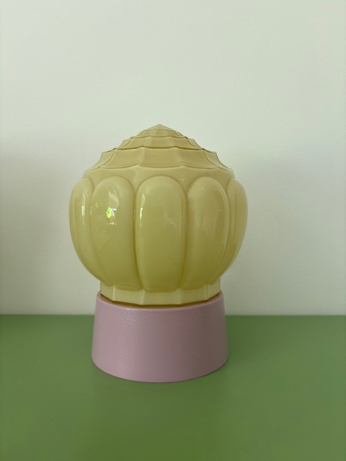 Thabur, art deco lamp, vintage plafondlamp, plafonnière, Antiek en Kunst, Antiek | Lampen, Ophalen of Verzenden