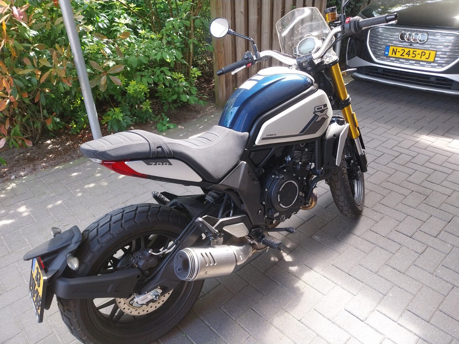 Moto cf 700 cl x heritage mei 2025, Particulier