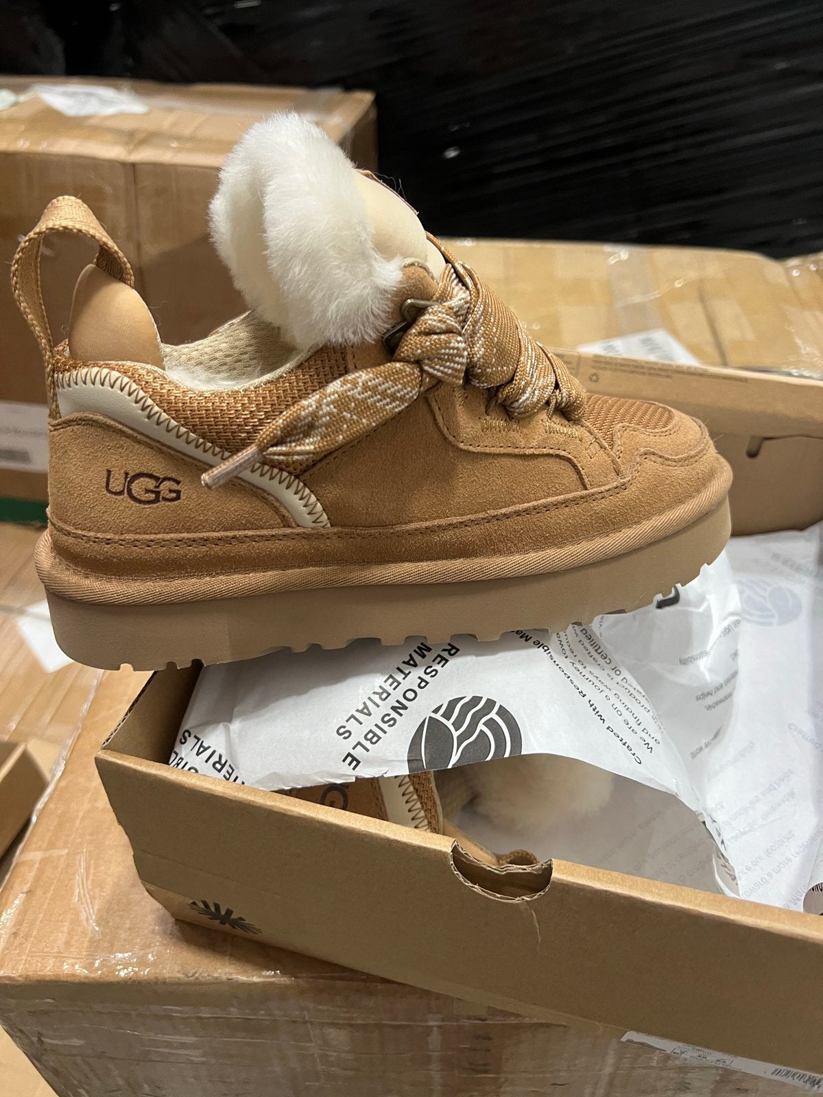 Nieuwe Uggs maat 36 - Ongeopend en ongedragen, Ophalen of Verzenden, Nieuw, Bruin, Lage of Enkellaarzen