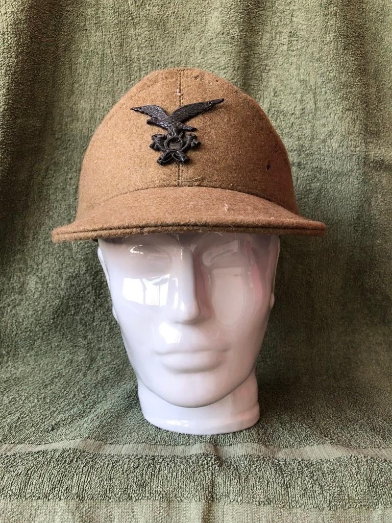 Uniform, (veld)pet Italiaanse Infanterie-alpinisten, Verzamelen, Militaria | Algemeen, Ophalen of Verzenden, Landmacht, Overige gebieden