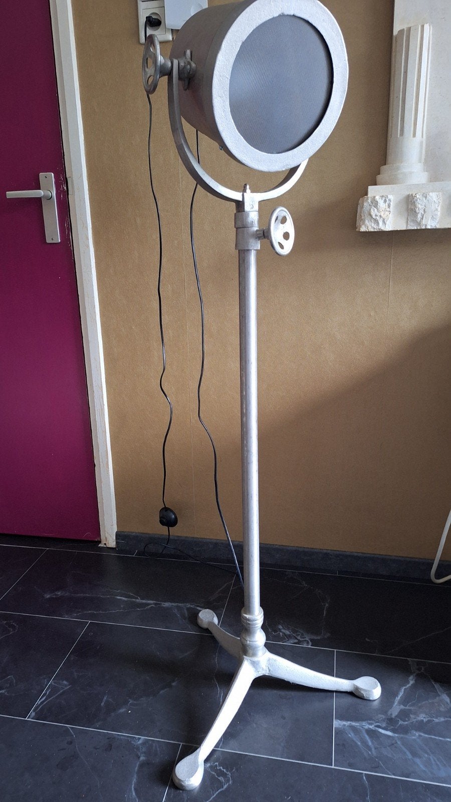 vintage industriële theaterlamp merk Vebbe M, Huis en Inrichting, Ophalen, Gebruikt, 100 tot 150 cm, Vintage