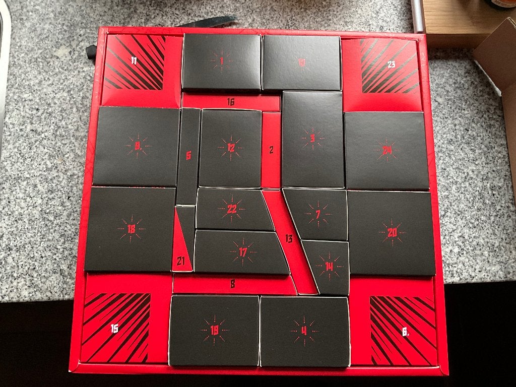 Advent kalender 2025 van Rammstein nieuw, Advent kalender 2025 van Rammstein nieuw, Nieuw, Ophalen of Verzenden, REGINA